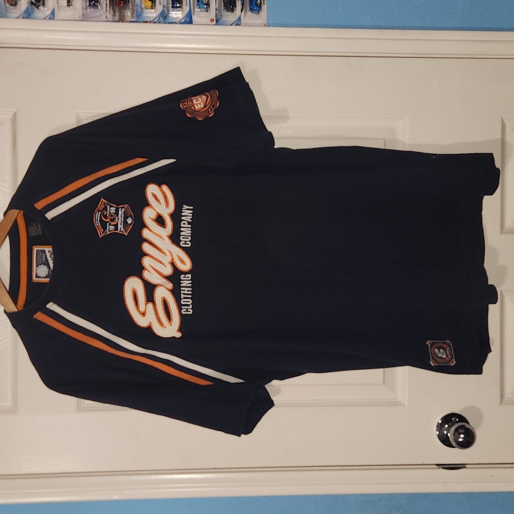 Enyce outfit